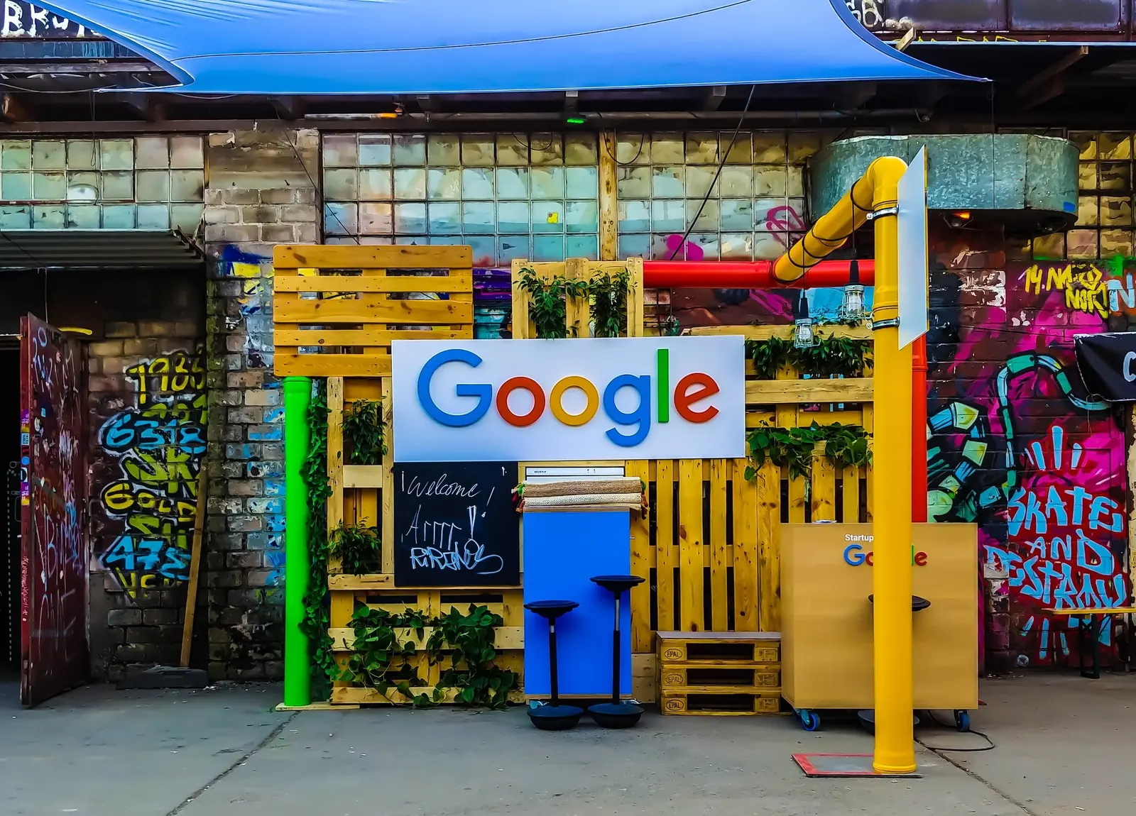 Colourful Google pop-up stand